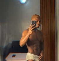 Dubai Escort Male