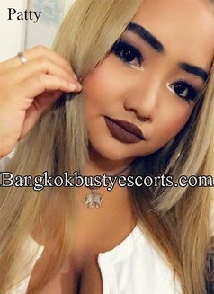 Patty Busty Escort - puta in Bangkok Photo 6 of 6