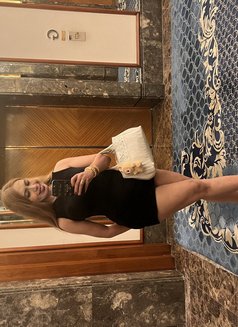 Patty Perez - puta in Manila Photo 6 of 6