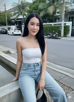 Patty - puta in Bangkok Photo 5 of 8