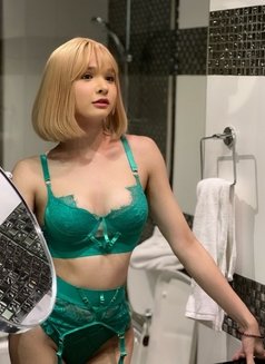 Pattyprettier - Transsexual escort in Bangkok Photo 12 of 16