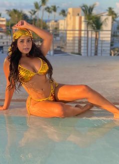Paty - escort in Milan Photo 16 of 18