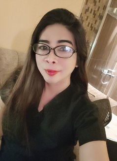 Pau - Transsexual escort in Abu Dhabi Photo 3 of 6