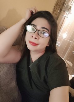 Pau - Transsexual escort in Abu Dhabi Photo 5 of 6
