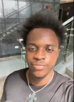 Paul - Male escort in Nairobi Photo 2 of 3