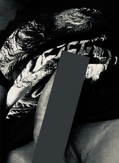 Paul - Male escort in Nairobi Photo 3 of 3