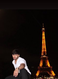 Paul - Male escort in Dubai Photo 9 of 16