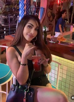Paula in Bali - Acompañantes transexual in Bali Photo 2 of 3