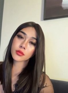 Paula - Transsexual escort in Riyadh Photo 10 of 15