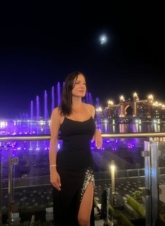 Albina - escort in Dubai Photo 3 of 11
