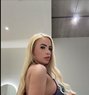Paula - escort in Beirut Photo 7 of 9