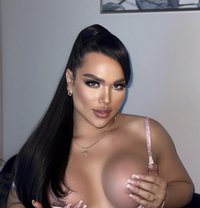 Paulina GARGANTA PROFUNDA 🇨🇴 - Transsexual escort in Dubai
