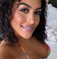 Paulina - puta in Malta