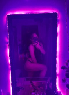 Fantasy - Transsexual escort in New Delhi Photo 4 of 8