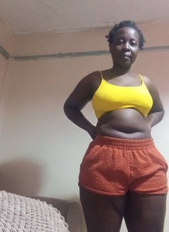 Pauline - escort in Nairobi Photo 1 of 5