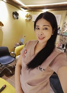 Pauline Macapagal - Transsexual escort in Abu Dhabi Photo 1 of 4