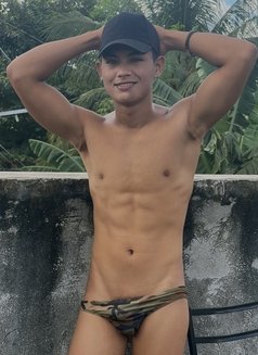 Paulo Alkubar - Acompañantes masculino in Makati City Photo 4 of 5