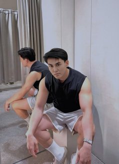 Paulsexyboy - Male escort in Kuala Lumpur Photo 5 of 7