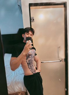 Paulsexyboy - Male escort in Kuala Lumpur Photo 6 of 7