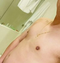 Paupau Newby - Male escort in Dubai