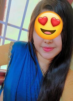 Pavi - puta in Chennai Photo 4 of 10