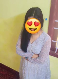 Pavi - puta in Chennai Photo 8 of 10