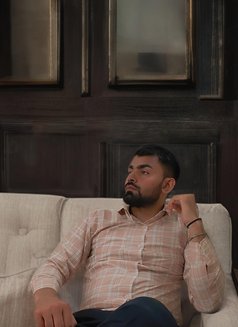 Pavi - Acompañantes masculino in New Delhi Photo 1 of 3