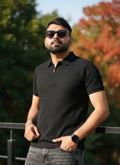 Pavi - Male escort in Chandigarh Photo 2 of 3