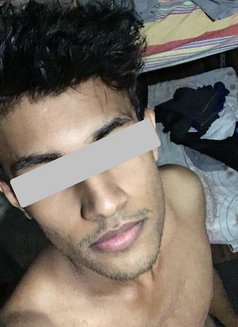 Pavin - Male escort in Colombo Photo 1 of 1