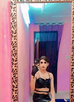 Pavitra Mistress - Acompañantes transexual in New Delhi Photo 30 of 30