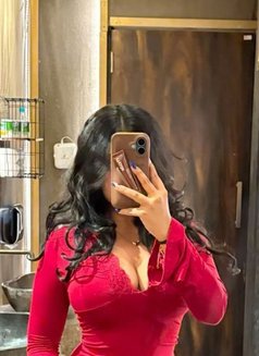 Pavya Call Girl Service Available Now - escort in Mumbai Photo 1 of 4