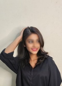 Pay 2 Hours 6k Ful Night 12k Genuine Sex - puta in Bangalore Photo 2 of 4