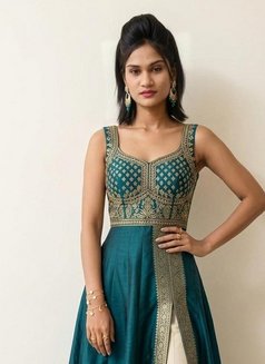 Pay Cash and Enjoy With Girls - escort in Pune Photo 1 of 5