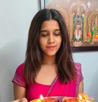 Pay Cash When You Met Her - escort in Hyderabad