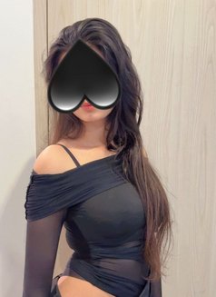 Payal 22y, white-queen - puta in Dubai Photo 9 of 10