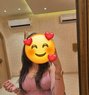 Payal Ghosh Lesbian and Couple Service - puta in New Delhi Photo 2 of 9