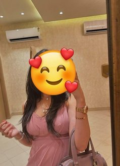 Payal Ghosh Lesbian and Couple Service - puta in New Delhi Photo 2 of 9