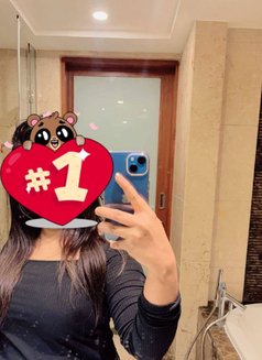 Payal Ghosh Lesbian and Couple Service - puta in New Delhi Photo 5 of 9