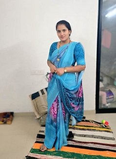 Payal Independent Real Meet Cam Show - puta in Pune Photo 1 of 1