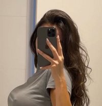 Payal 23y, indian white-queen - puta in Dubai Photo 6 of 6