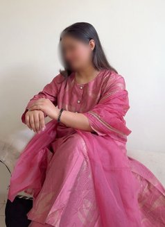 Payal - escort in Guwahati Photo 2 of 3