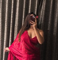 Payal - puta in Nagpur
