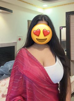 Payal - escort in New Delhi Photo 3 of 6