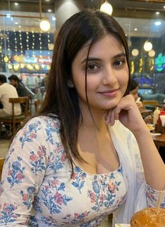 Payal - puta in Hyderabad Photo 1 of 2