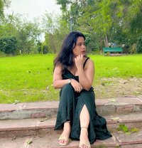 Payal Rajput - puta in Jaipur Photo 1 of 3