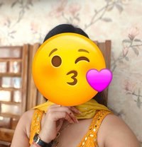 Payment Cash in Hand - escort in Kochi