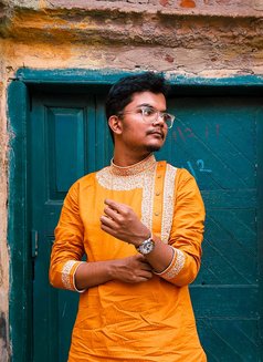 Pdyy - Male escort in Kolkata Photo 4 of 4