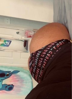 Peace - escort in Cairo Photo 2 of 3