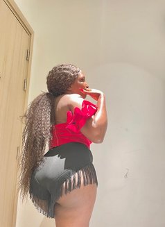 Peace - escort in Hanoi Photo 2 of 3