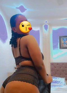 PEACE - escort in Mumbai Photo 4 of 8